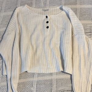 Cozy cropped  cream Knit Sweater